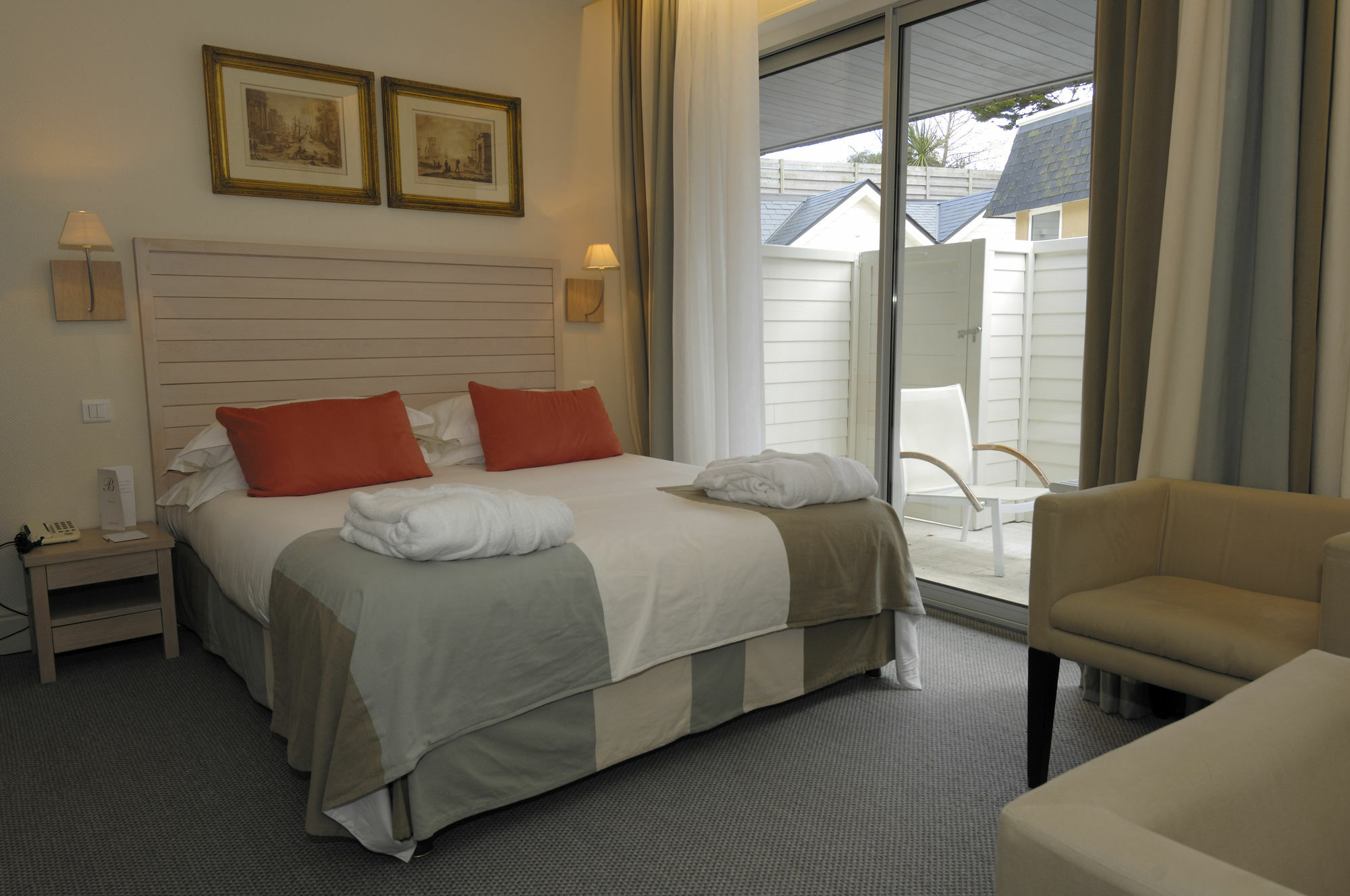 Relais & Chateaux Le Brittany & Spa Roscoff Exteriör bild